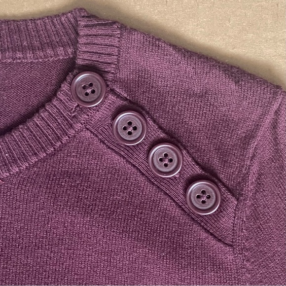 Gap Crew Neck Sweater, Size Small, Amethyst, Shoulder Button Detail Crew… - Picture 4 of 10